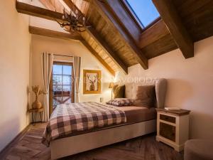 Prodej apartmánu, Lipí, 197 m2