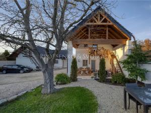 Prodej činžovního domu, Lipí, 197 m2