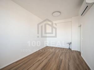 Pronájem bytu 1+kk, Hradec Králové, Průmyslová, 40 m2