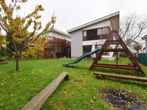 Pronájem rodinného domu, Praha - Hloubětín, Stropnická, 142 m2