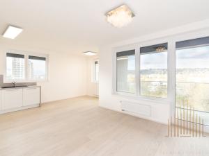 Pronájem bytu 2+kk, Praha - Vysočany, Pod Harfou, 61 m2