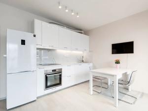 Pronájem bytu 1+kk, Praha - Uhříněves, Ke kříži, 30 m2