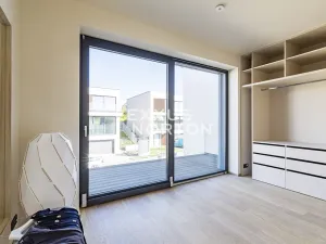 Pronájem rodinného domu, Praha - Malešice, Dubského, 166 m2