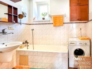 Prodej obchodního prostoru, Uhlířské Janovice, Jungmannova, 303 m2