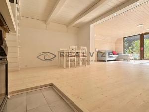 Prodej chaty, Strážkovice, 190 m2