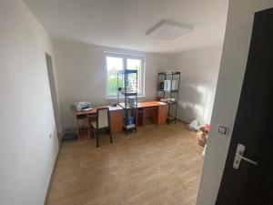 Pronájem výrobních prostor, Cheb, Kamenická, 200 m2