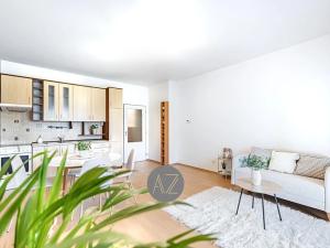 Prodej bytu 1+kk, Holubice, Lesní, 41 m2