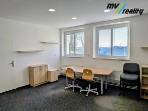 Pronájem kanceláře, Lysá nad Labem, Poděbradova, 23 m2