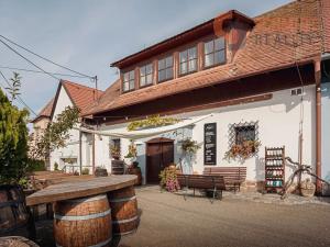 Prodej rodinného domu, Perná, 300 m2