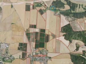 Prodej pole, Chrášťany, 640 m2