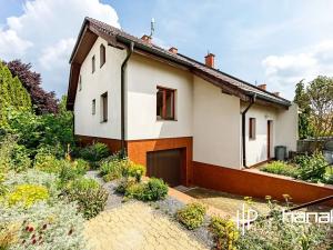 Prodej rodinného domu, Hněvotín, 240 m2