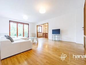 Prodej rodinného domu, Hněvotín, 240 m2