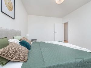 Prodej bytu 4+kk, Praha - Vokovice, Arabská, 80 m2