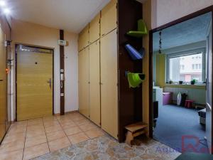 Prodej bytu 3+1, Loket, Sportovní, 72 m2