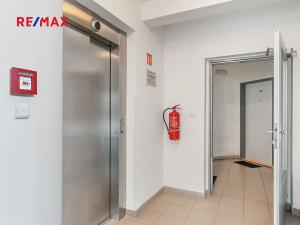 Prodej bytu 3+kk, Praha - Vysočany, Na Harfě, 61 m2