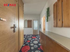 Prodej bytu 4+1, Praha - Černý Most, Generála Janouška, 77 m2