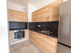 Pronájem bytu 2+kk, Praha - Hlubočepy, Fabiánové, 45 m2