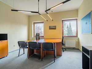 Prodej kanceláře, Třinec, 2388 m2