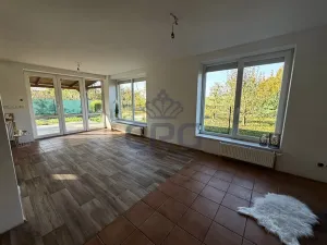 Prodej rodinného domu, Mokrá-Horákov, 240 m2