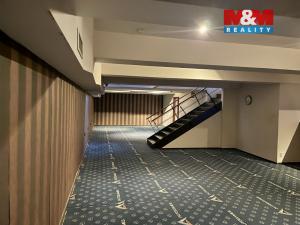 Pronájem komerční nemovitosti, Kladno - Kročehlavy, U tržnice, 143 m2