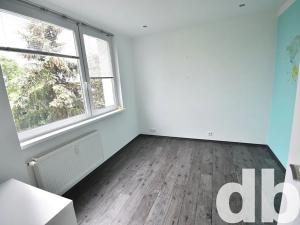 Pronájem bytu 3+1, Karlovy Vary, Fibichova, 62 m2