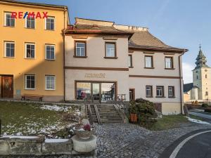 Prodej činžovního domu, Staré Město, nám. Osvobození, 444 m2