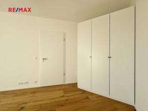 Pronájem bytu 2+kk, Praha - Strašnice, Ramonova, 50 m2