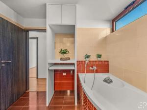 Pronájem rodinného domu, Praha - Vinoř, Lipoltická, 116 m2