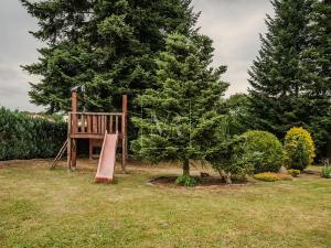 Prodej komerční nemovitosti, Sulice, Hlavní, 370 m2