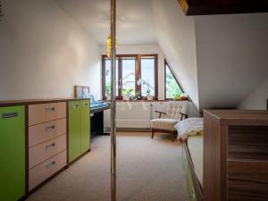 Prodej komerční nemovitosti, Sulice, Hlavní, 370 m2