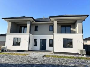 Prodej rodinného domu, Polerady, 129 m2