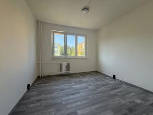 Prodej bytu 3+1, Rotava, Sídliště, 56 m2