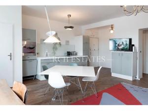 Prodej bytu 3+kk, Praha - Bubeneč, Terronská, 120 m2