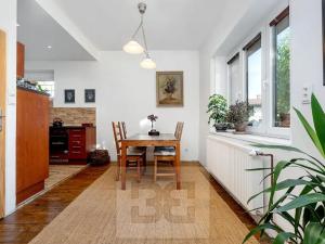 Prodej bytu 2+1, Říčany, nám. Československé armády, 61 m2