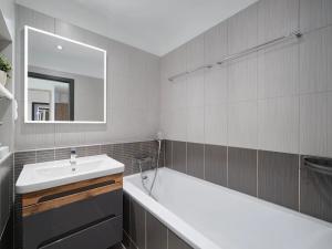 Prodej bytu 4+kk, Praha - Černý Most, Šromova, 95 m2