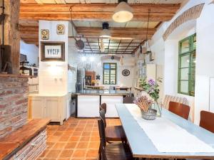 Prodej ubytování, Zbraslavice, 588 m2