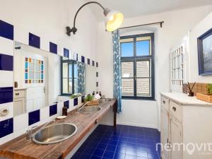 Prodej rodinného domu, Zbraslavice, 588 m2