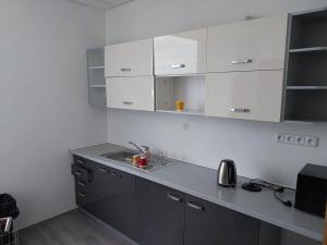 Pronájem kanceláře, Brno, Heršpická, 105 m2