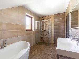 Prodej rodinného domu, Medlovice, 229 m2