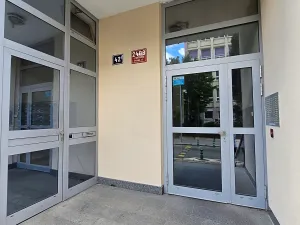 Pronájem bytu 2+kk, Praha - Strašnice, Gutova, 47 m2