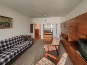 Prodej bytu 3+1, Říčany, Komenského náměstí, 62 m2