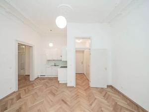 Pronájem bytu 2+kk, Praha - Vinohrady, Balbínova, 59 m2
