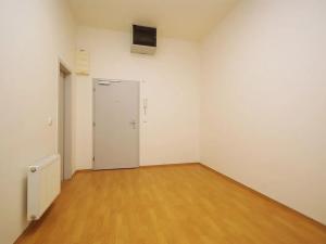 Pronájem kanceláře, Praha - Smíchov, Štefánikova, 70 m2