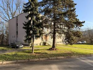 Prodej činžovního domu, Děčín, U Tvrze, 2711 m2