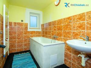 Prodej rodinného domu, Lomnice, 180 m2