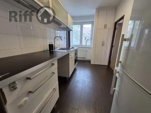 Prodej bytu 2+1, Slavkov u Brna, sídliště Nádražní, 58 m2