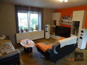 Prodej bytu 4+kk, Zbuzany, 130 m2