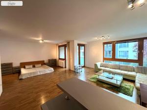 Pronájem bytu 1+kk, Praha - Stodůlky, Anny Rybníčkové, 57 m2