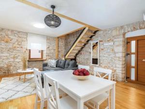 Prodej rodinného domu, Ližnjan, Chorvatsko, 150 m2