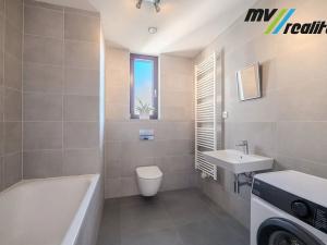 Prodej bytu 1+kk, Praha - Hrdlořezy, V třešňovce, 35 m2